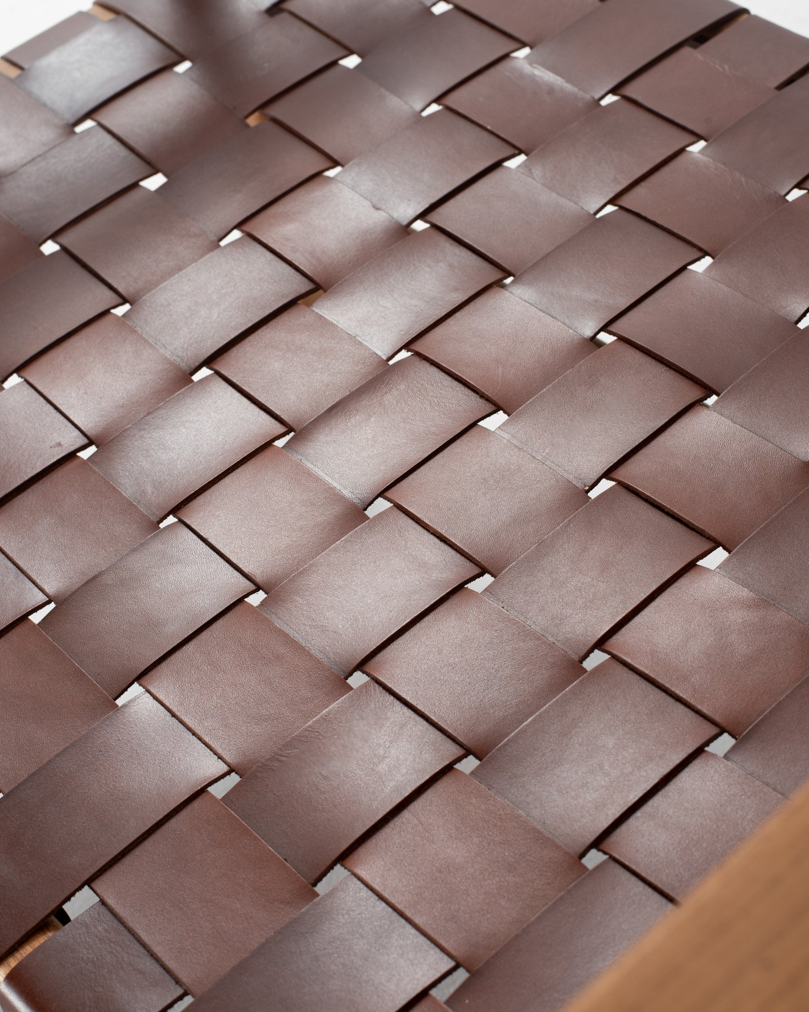 LEA Lounger Chair – Leather Thumbnail